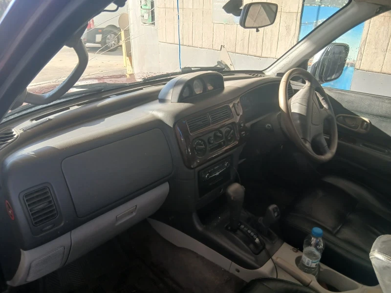 Mitsubishi Pajero sport, снимка 4 - Автомобили и джипове - 52291757
