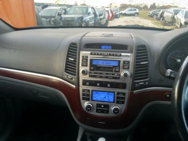 Hyundai Santa fe 2.2CRDI автоматик, снимка 7 - Автомобили и джипове - 34986861