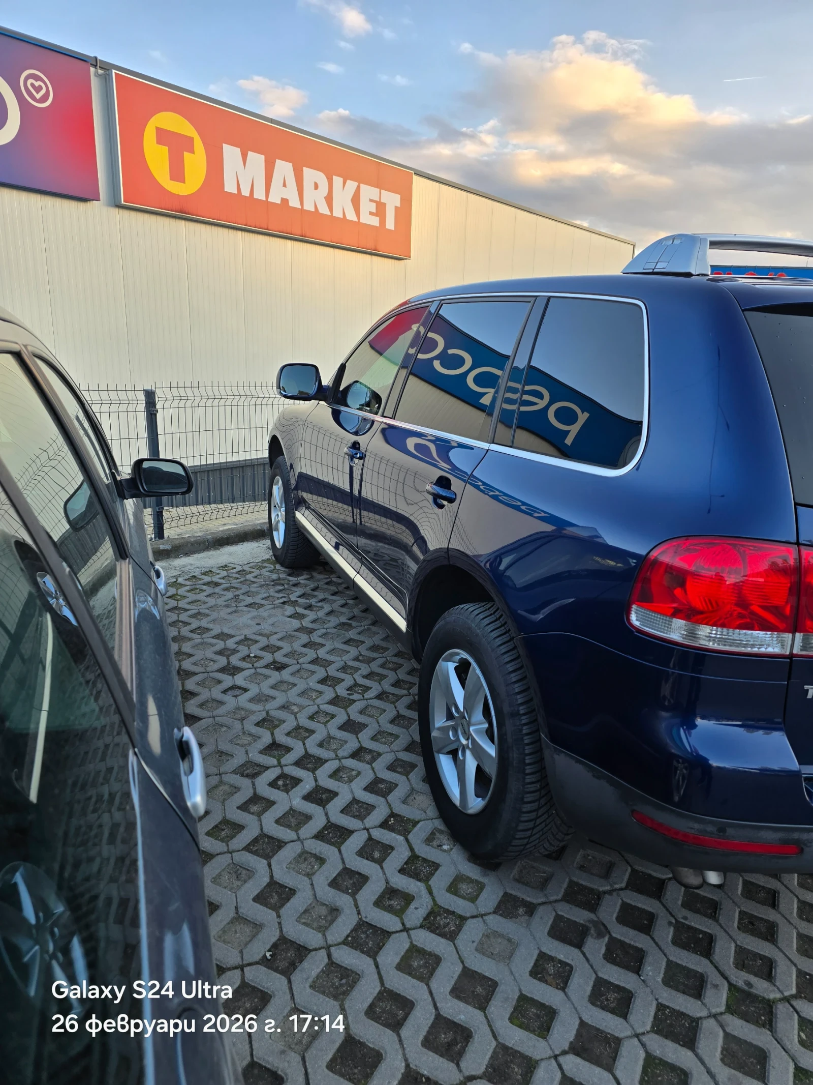 VW Touareg 3.0 TDI V6, снимка 7 - Автомобили и джипове - 53603081