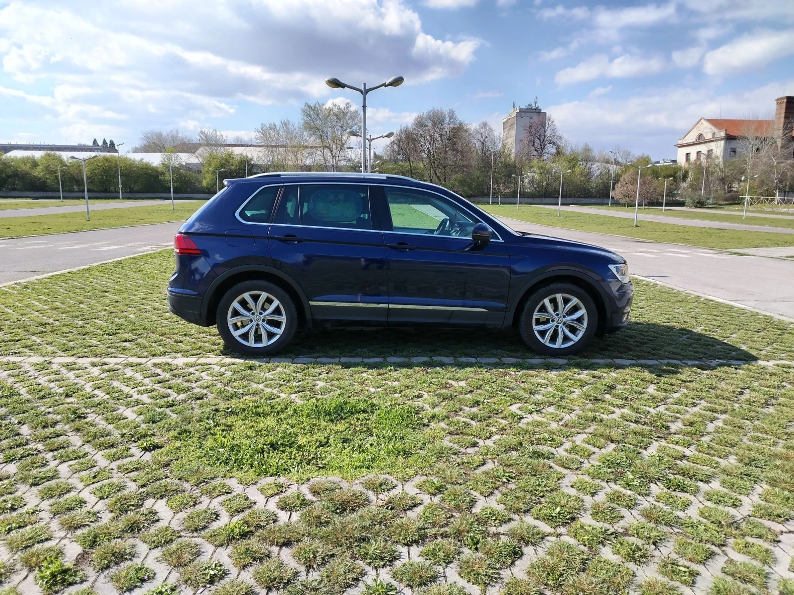 VW Tiguan 2.0TDI/150HP/4X4/DSG  - изображение 7