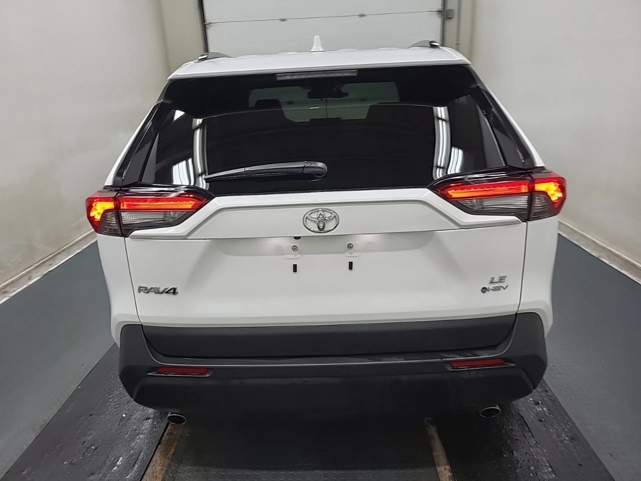 Toyota Rav4 * АВТО КРЕДИТ* ЦЕНА ДО БГ * Сервизна история *  - изображение 6