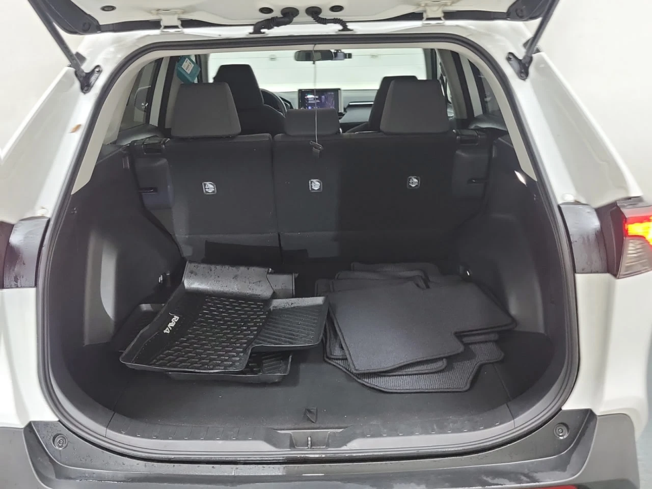 Toyota Rav4 *  *    *   *  | Mobile.bg   14