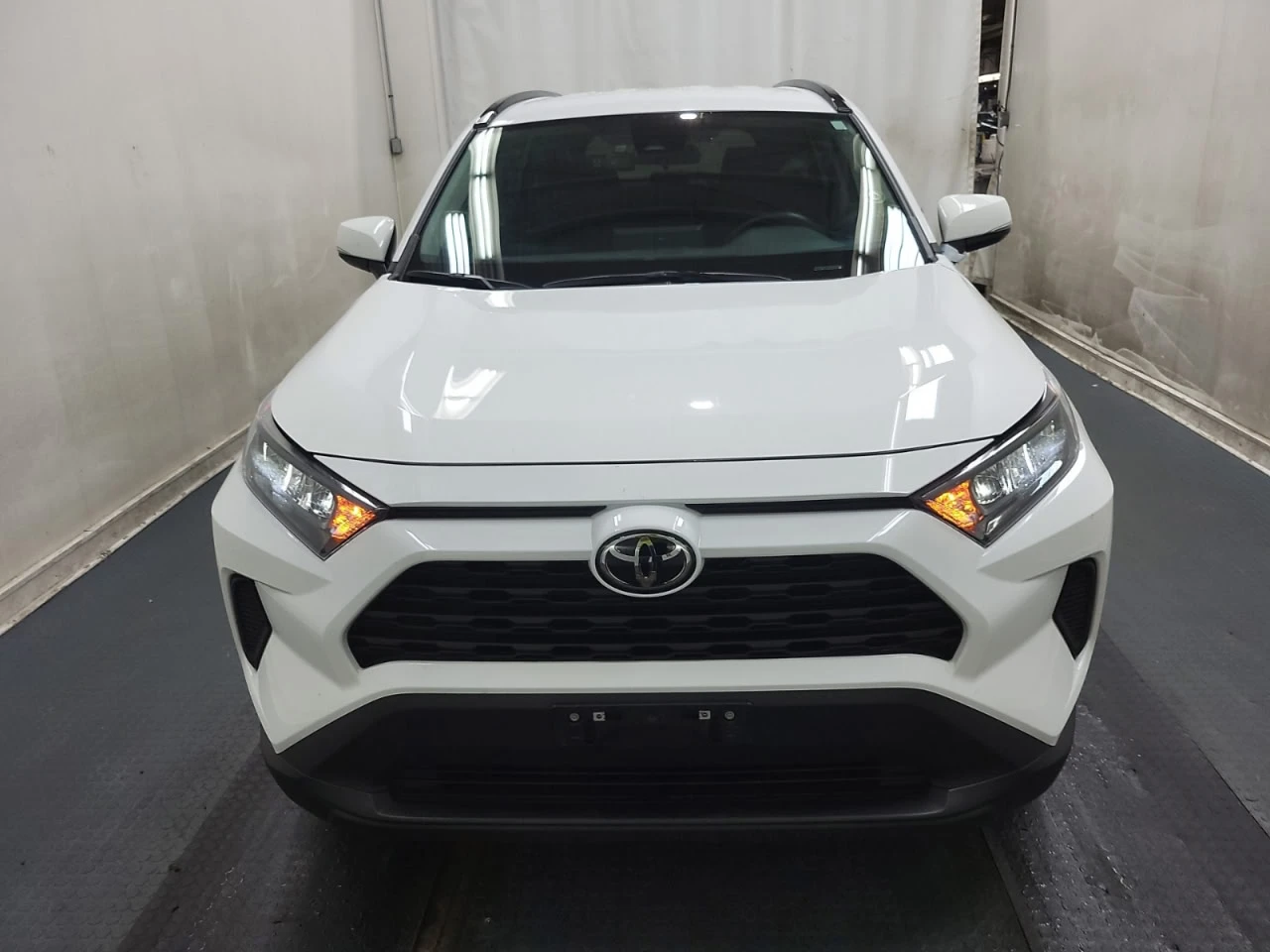 Toyota Rav4 * АВТО КРЕДИТ* ЦЕНА ДО БГ * Сервизна история *  - изображение 3