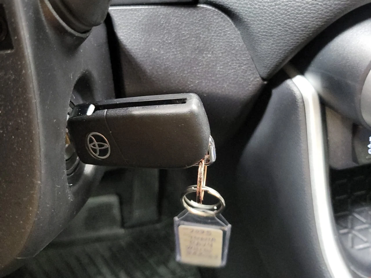 Toyota Rav4 *  *    *   *  | Mobile.bg   11