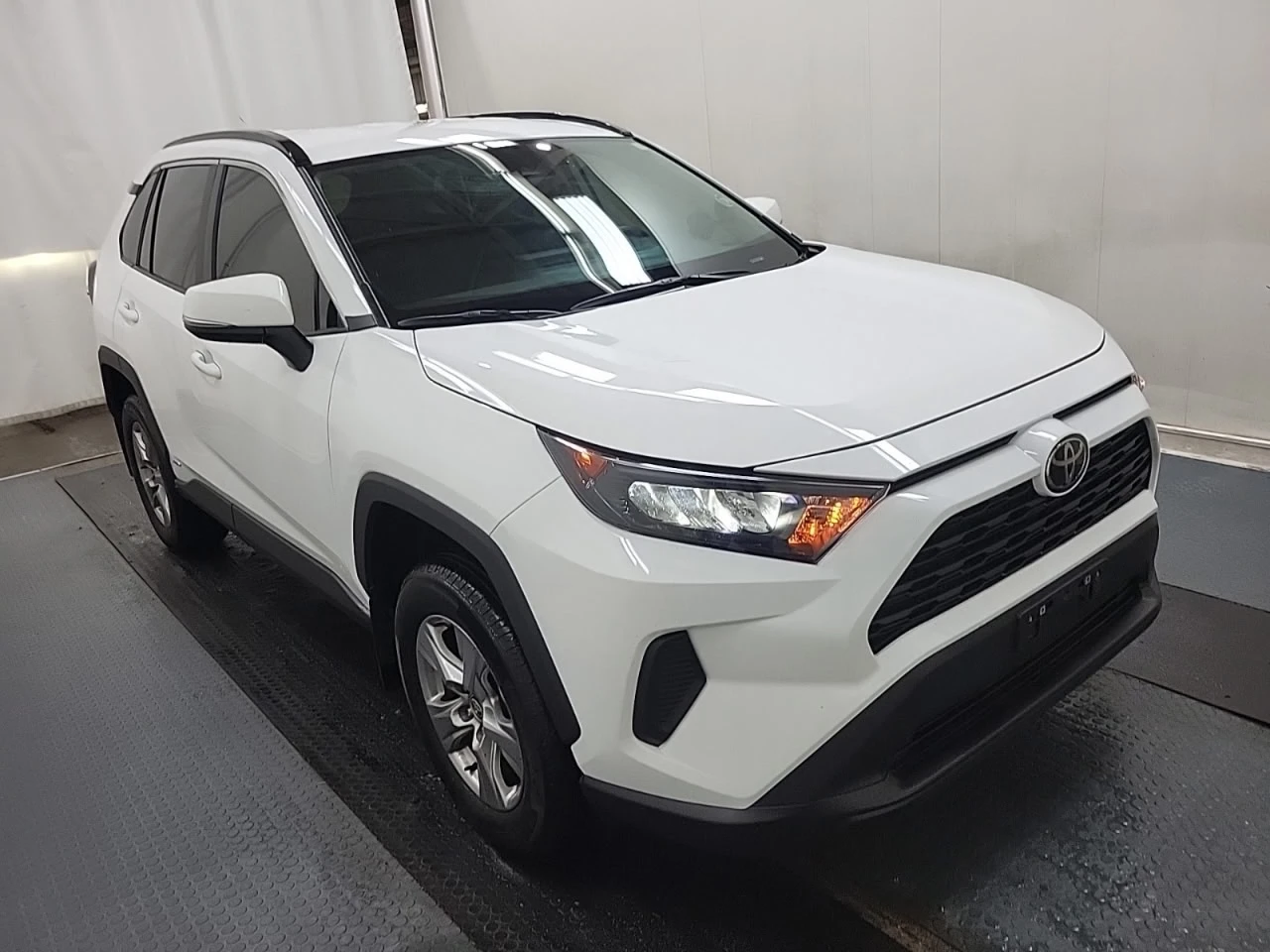 Toyota Rav4 * АВТО КРЕДИТ* ЦЕНА ДО БГ * Сервизна история *  - изображение 2