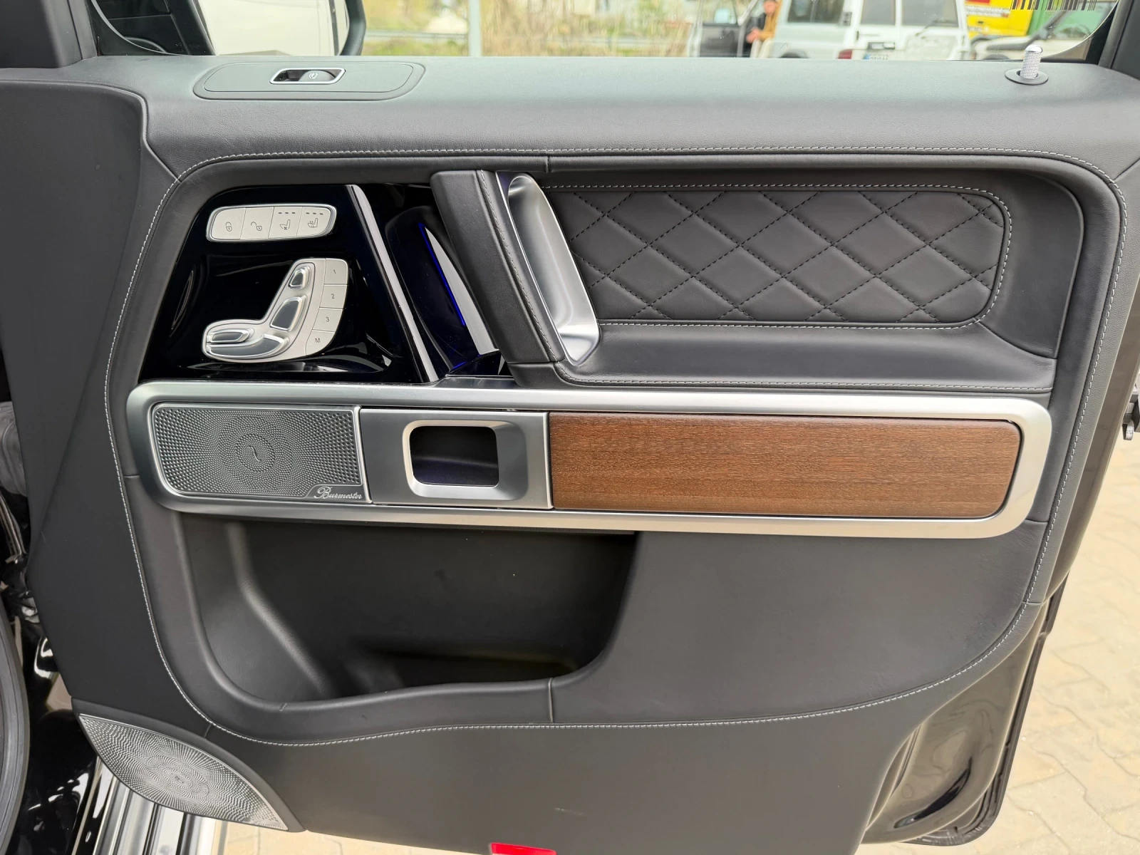 Mercedes-Benz G 500, снимка 13 - Автомобили и джипове - 54205366