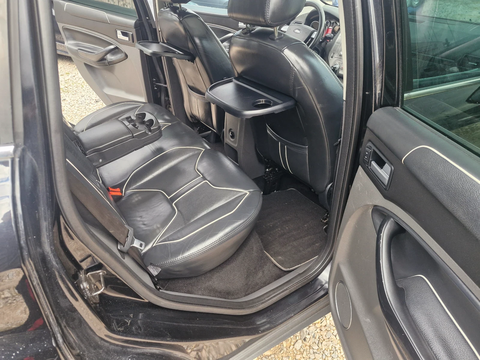 Ford Kuga 2, 5* AC* NAVI* PANO* PDC* КОЖА* 4-4 * AUT* TUV, снимка 11 - Автомобили и джипове - 54295843