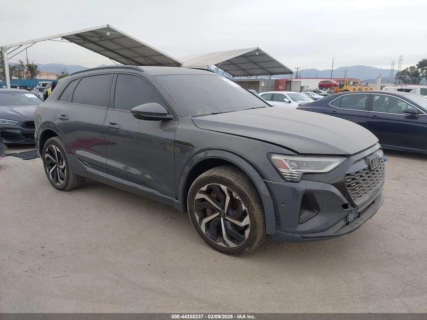 Audi Q8 E-Tron Prestige Quattro