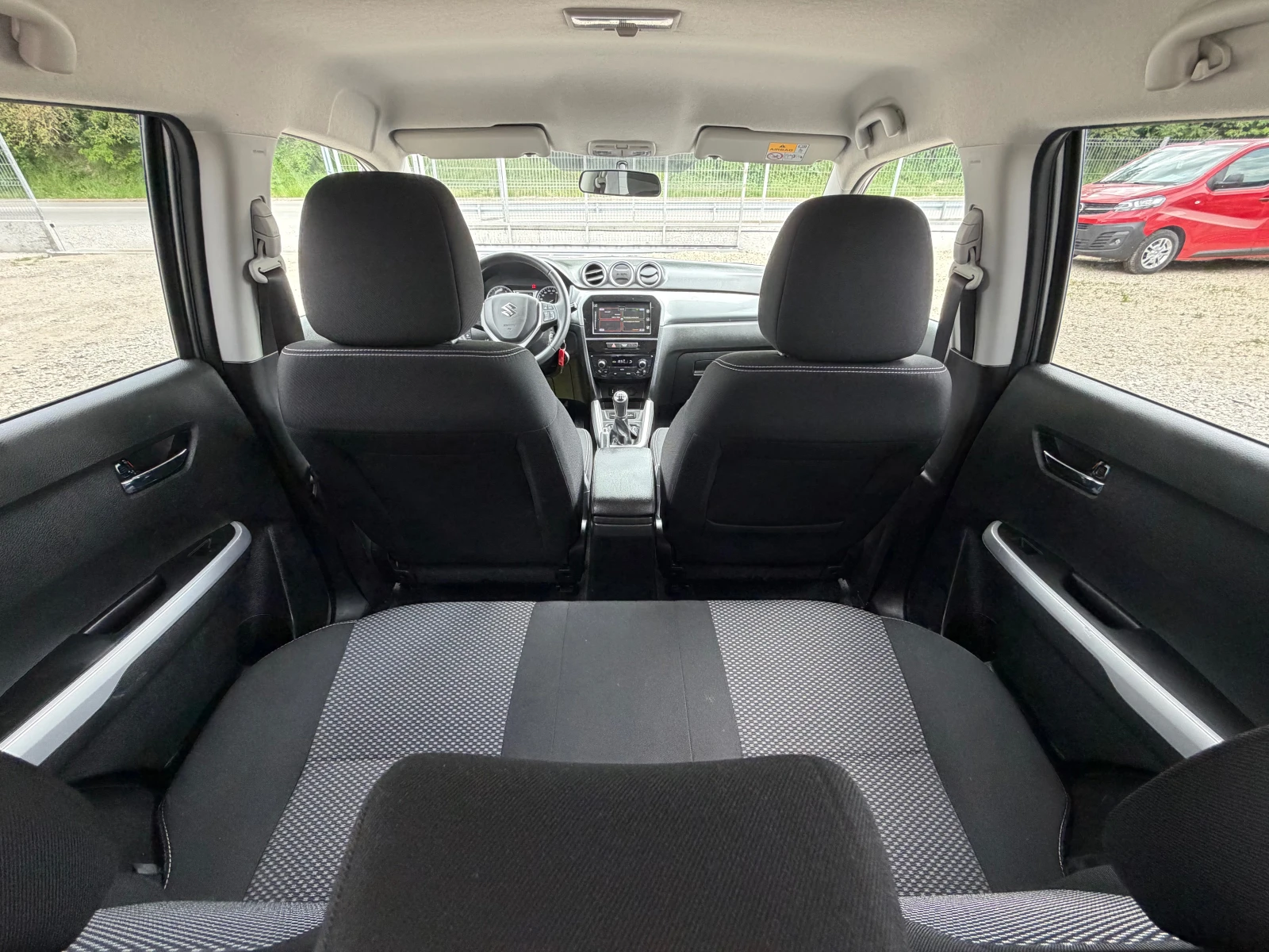 Suzuki Vitara 1.6BENZIN* AllGrip* FULL* 4x4* EVRO6, снимка 7 - Автомобили и джипове - 54576692