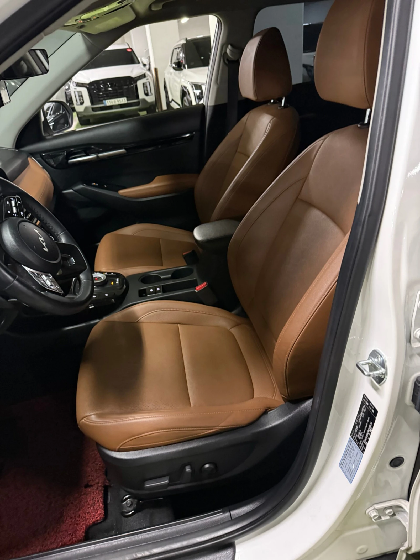 Kia Seltos 2.0 MPI  - ОЧАКВАН ВНОС, снимка 6 - Автомобили и джипове - 54631713