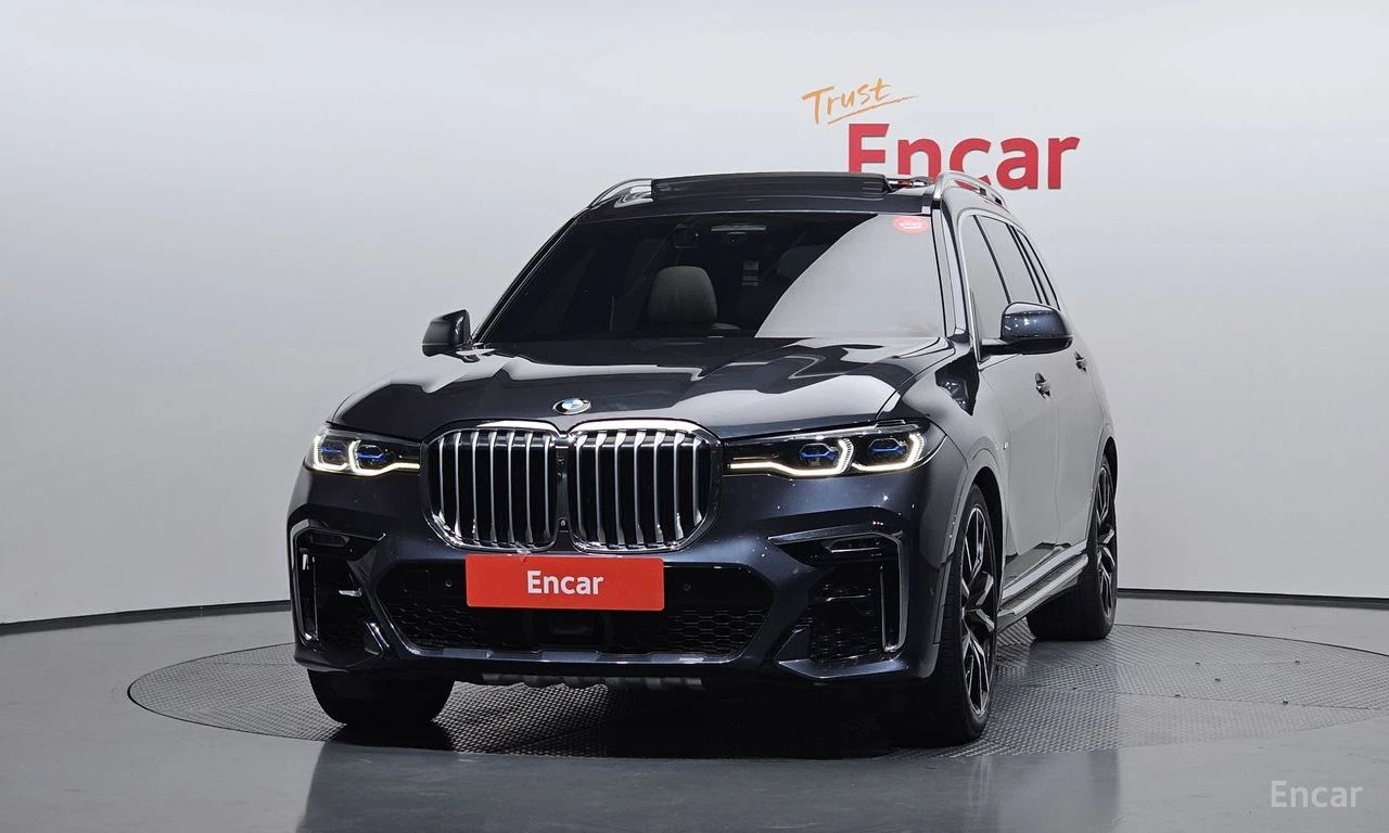 BMW X7 ДИСТРОНИК * ОБДУХВАНЕ * HEAD-UP * H/K, снимка 4 - Автомобили и джипове - 55233951