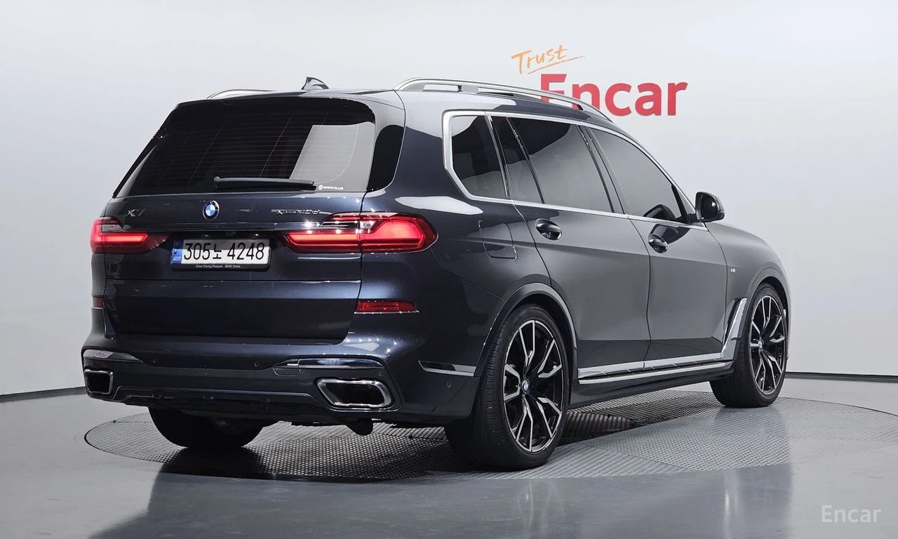 BMW X7 ДИСТРОНИК * ОБДУХВАНЕ * HEAD-UP * H/K, снимка 3 - Автомобили и джипове - 55233951