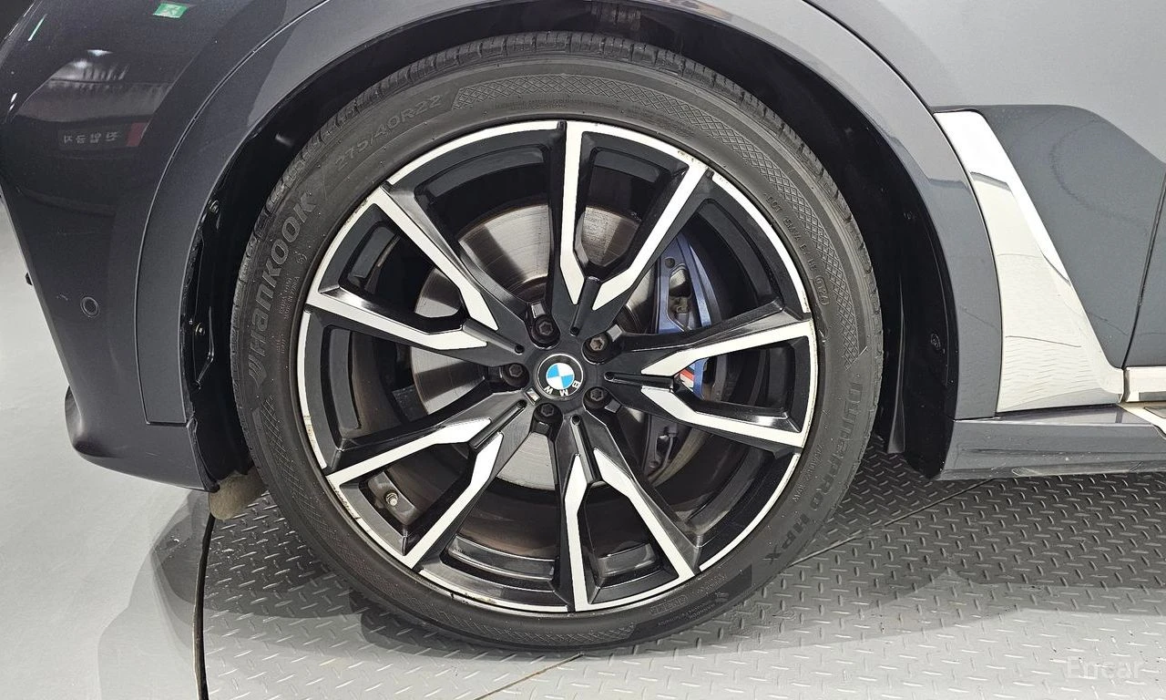 BMW X7 ДИСТРОНИК * ОБДУХВАНЕ * HEAD-UP * H/K, снимка 6 - Автомобили и джипове - 55233951