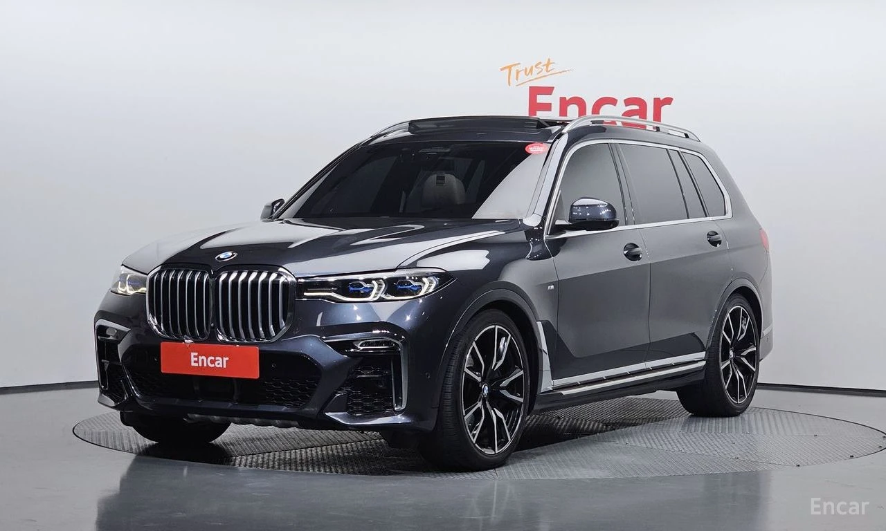 BMW X7 ДИСТРОНИК * ОБДУХВАНЕ * HEAD-UP * H/K, снимка 2 - Автомобили и джипове - 55233951