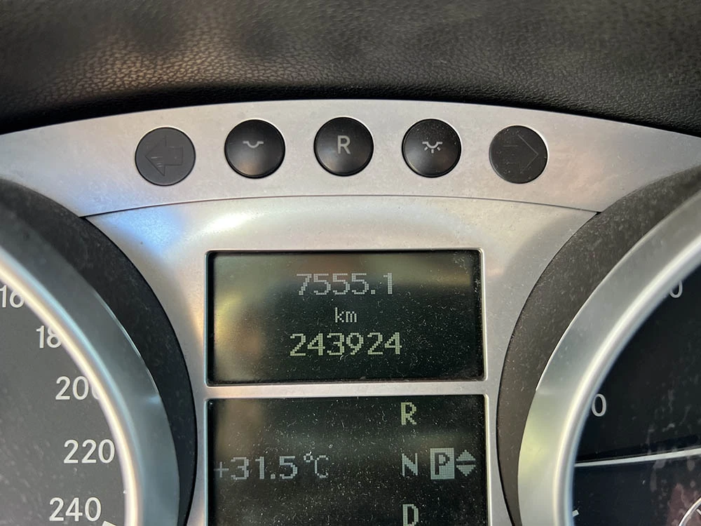 Mercedes-Benz ML 320  CDI, снимка 12 - Автомобили и джипове - 55870521