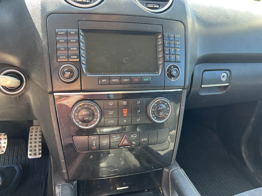 Mercedes-Benz ML 320  CDI, снимка 13 - Автомобили и джипове - 55870521