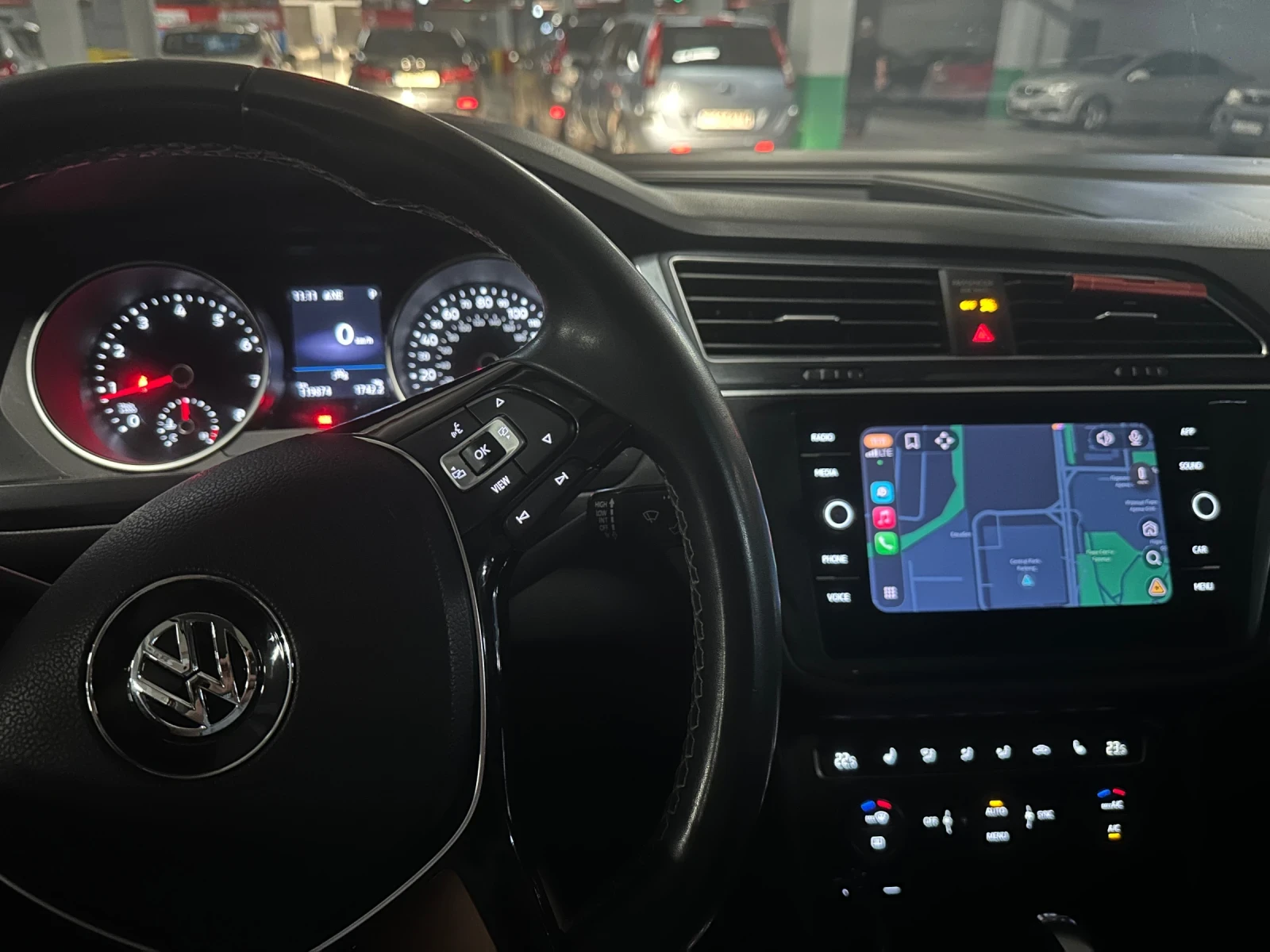 VW Tiguan TSI SE, снимка 9 - Автомобили и джипове - 56136832