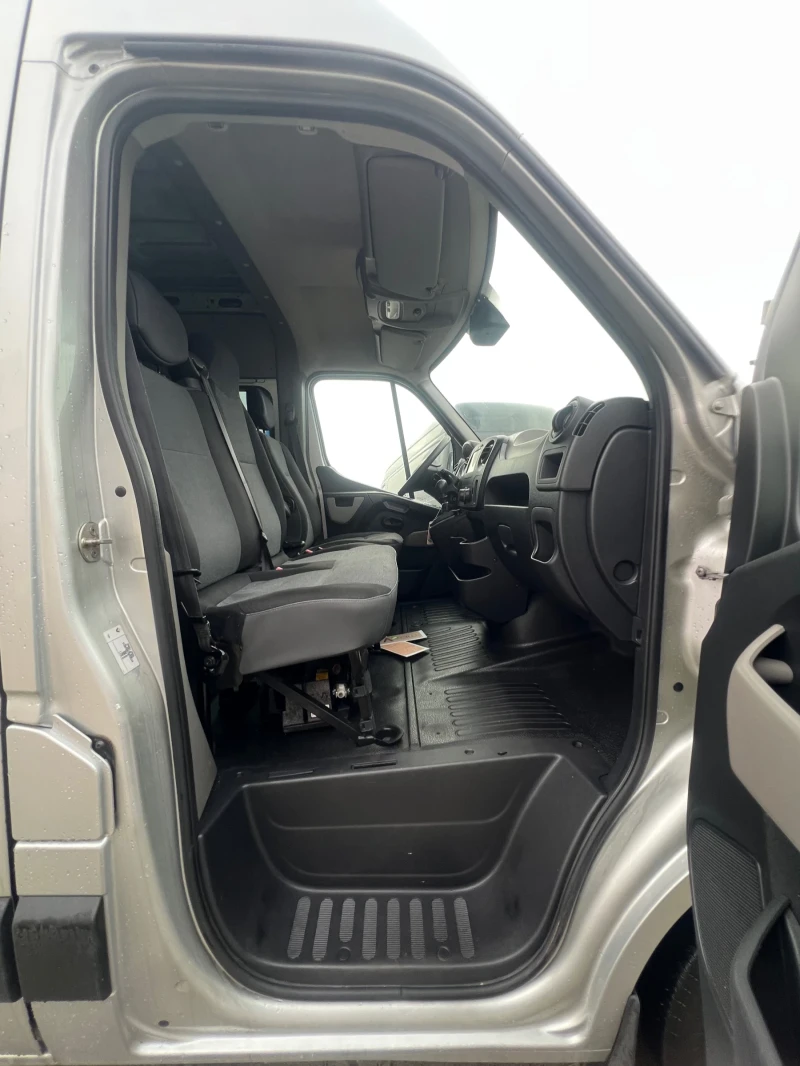 Renault Master Товаропътнически / 2016г. / Климатик, снимка 15 - Бусове и автобуси - 52362574