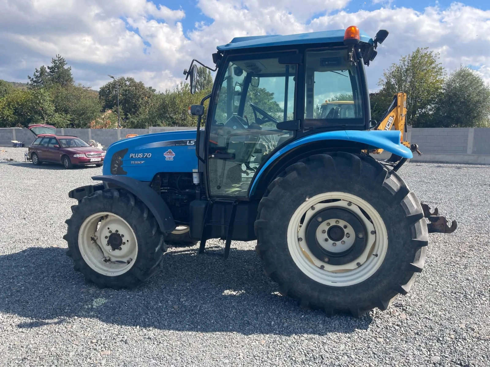 Трактор LS PLUS 90, снимка 2 - Селскостопанска техника - 56300946