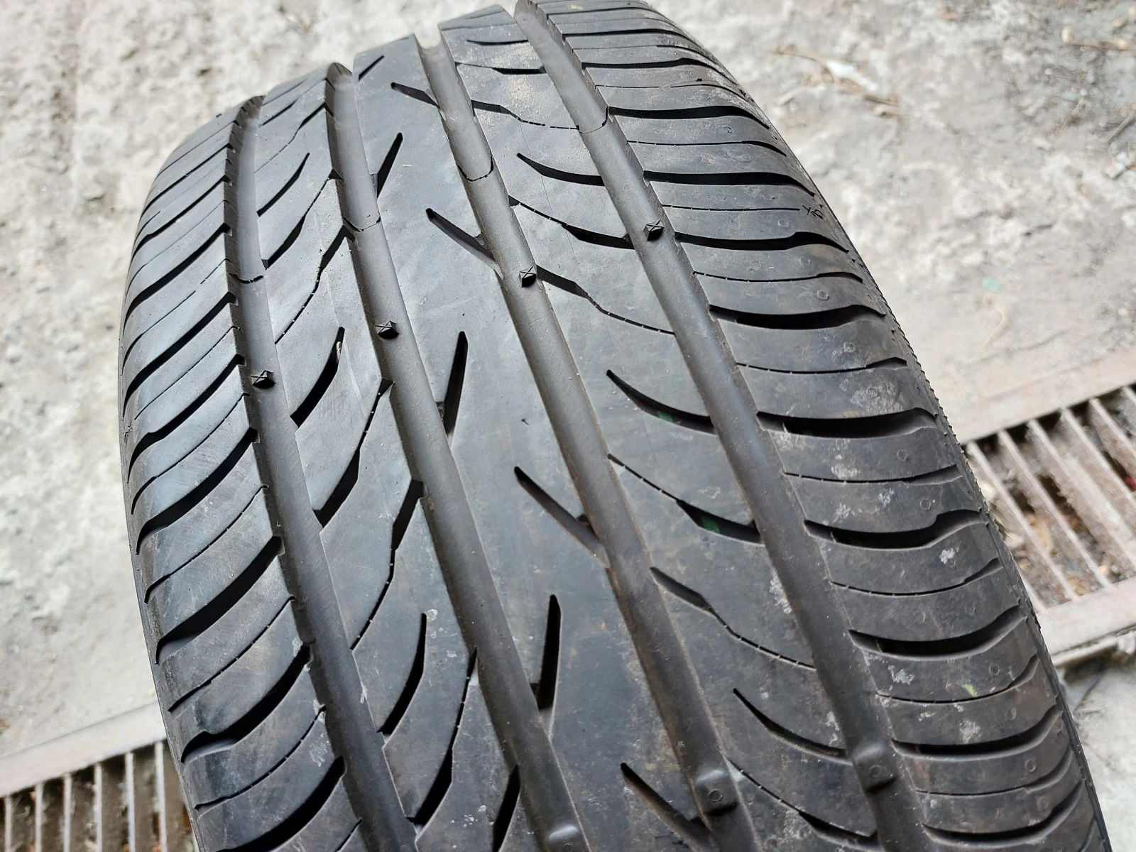 ���� 225/40R18 | Mobile.bg � ����������� 2