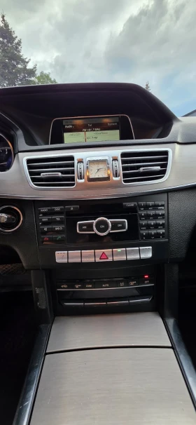 Mercedes-Benz E 200 W212 Facelift, снимка 7