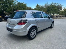 Opel Astra 1.8 АВТОМАТ, снимка 2