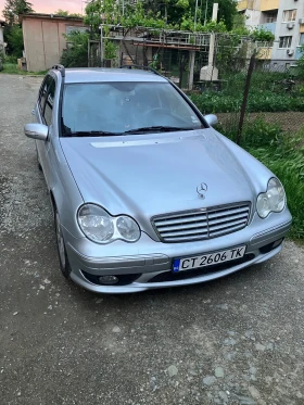 ������ Mercedes-Benz C 200
