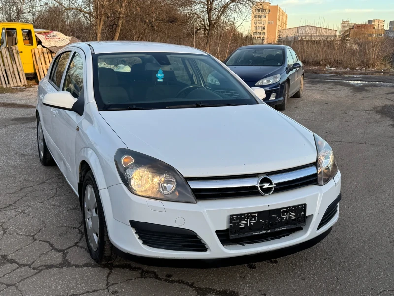 Opel Astra, снимка 3 - Автомобили и джипове - 48395336