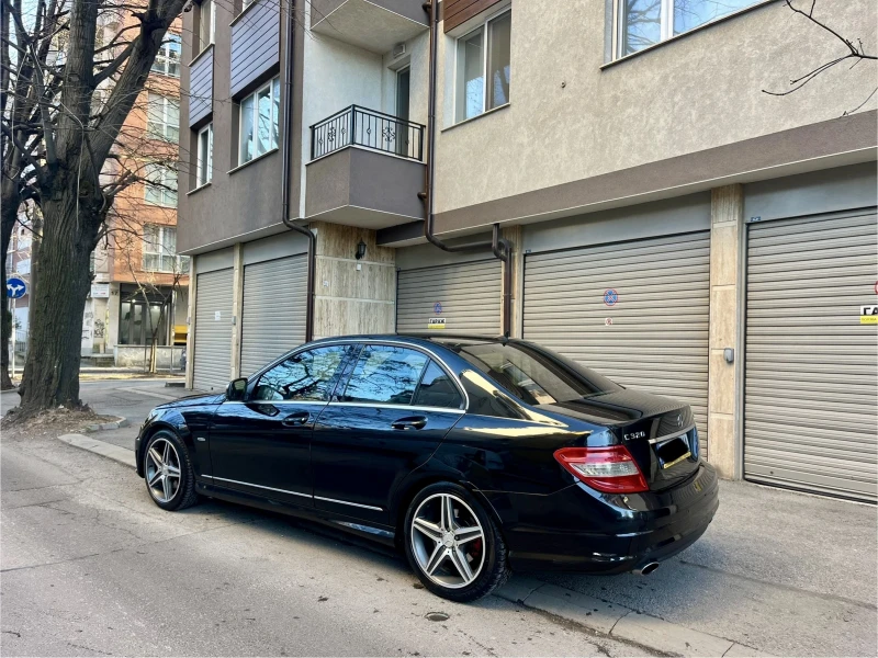 Mercedes-Benz C 320 AMG/Кожа/Нави/Автомат/Full, снимка 10 - Автомобили и джипове - 48407210