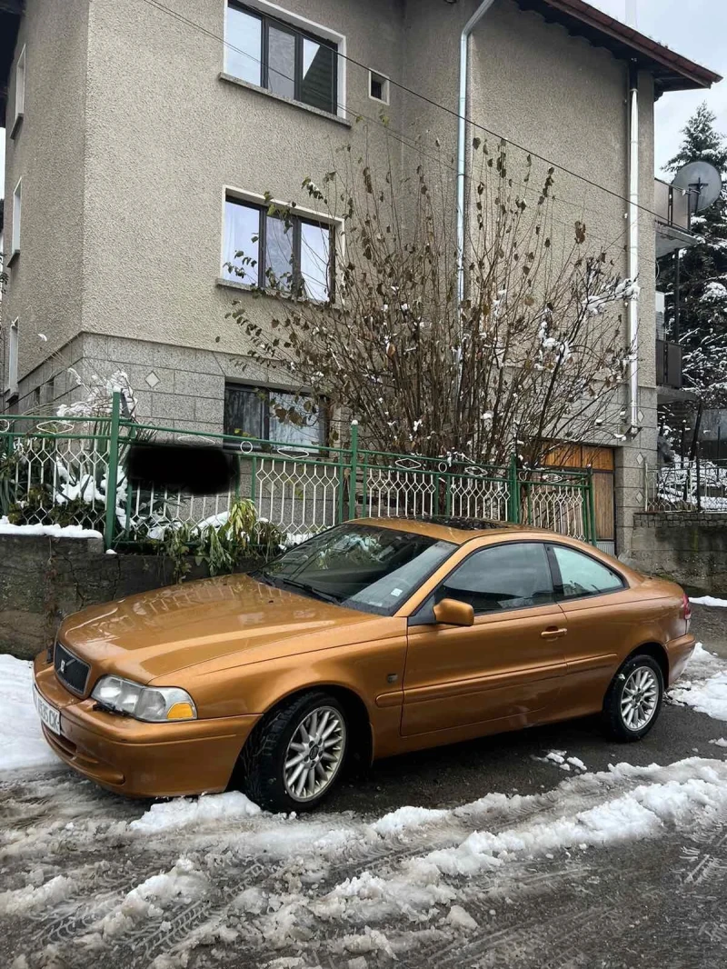 Volvo C70 2.0Т, снимка 2 - Автомобили и джипове - 48622062