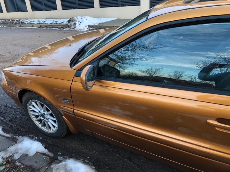 Volvo C70 2.0Т, снимка 4 - Автомобили и джипове - 48622062