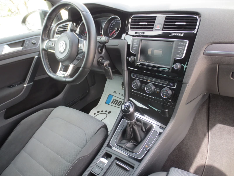 VW Golf 1.4 TSI* R-LINE* , снимка 16 - Автомобили и джипове - 49941343