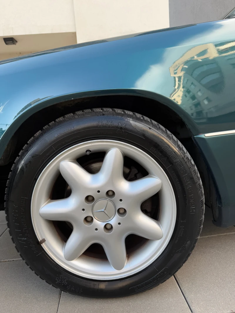 Mercedes-Benz 124, снимка 4 - Автомобили и джипове - 51983418