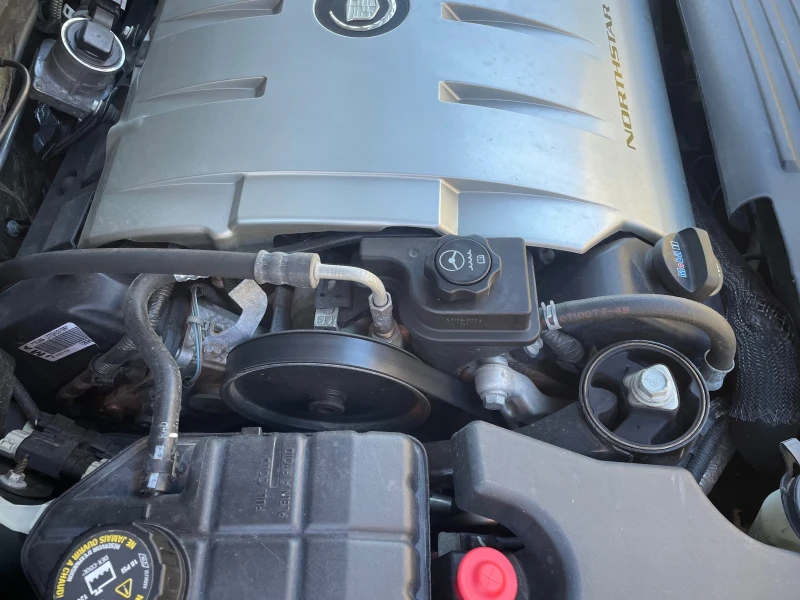 Cadillac DTS, снимка 15 - Автомобили и джипове - 52435830