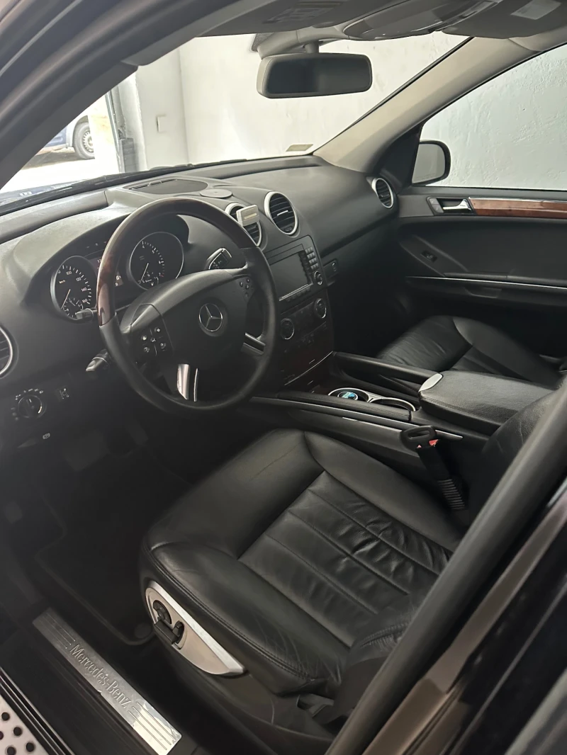 Mercedes-Benz ML 550 550, снимка 5 - Автомобили и джипове - 52990911