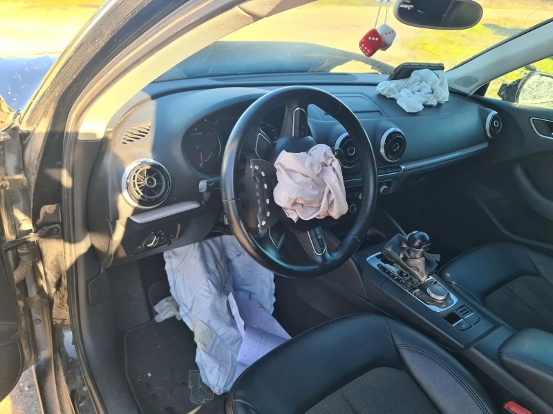 Audi A3 1.6 tdi, снимка 4 - Автомобили и джипове - 53114783