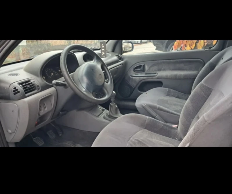 Renault Clio, снимка 2 - Автомобили и джипове - 53420927