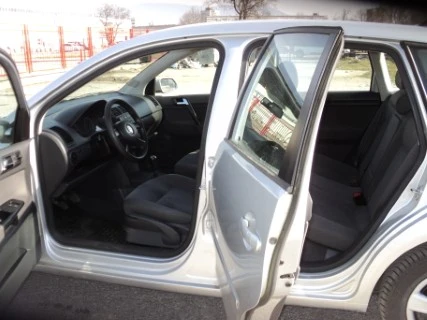 VW Polo 1, 2i, снимка 10 - Автомобили и джипове - 49180068