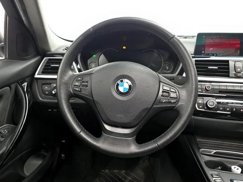 BMW 320 d, снимка 12 - Автомобили и джипове - 54592464