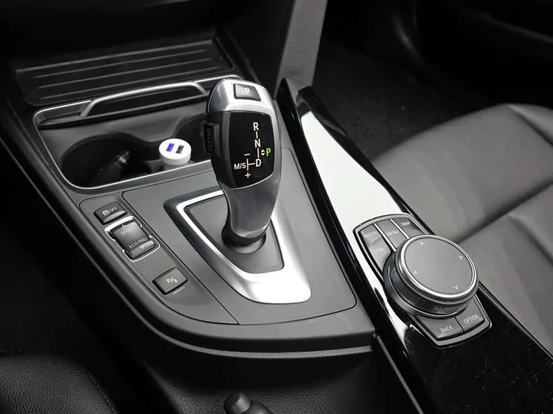 BMW 320 d, снимка 9 - Автомобили и джипове - 54592464