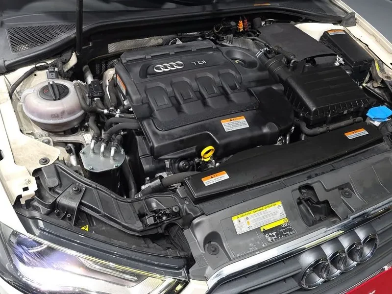 Audi A3 A3 2.0 Tdi Dynamic 8V, снимка 12 - Автомобили и джипове - 54989356