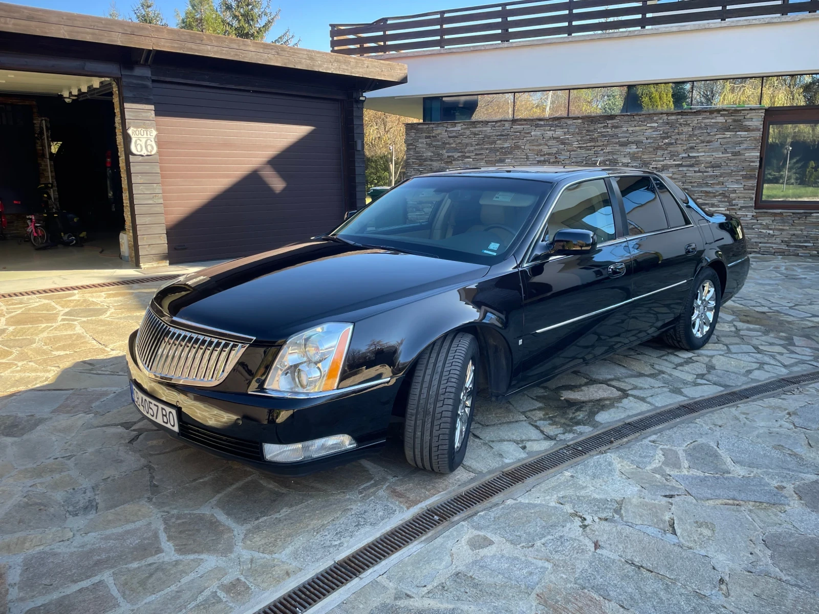 Cadillac DTS, снимка 1