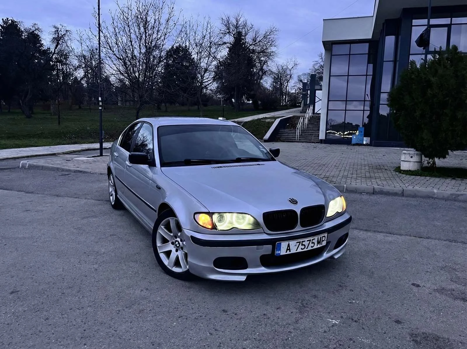 BMW 330 330D 240, снимка 1