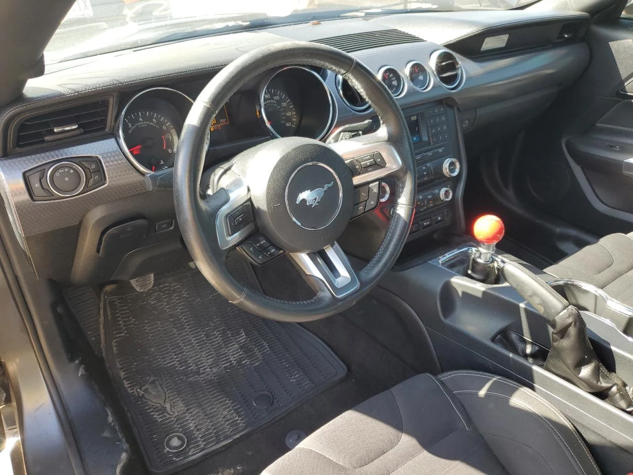 Ford Mustang GT* 5.0* V8* ПОДГРЕВ* КАМЕРА* КЕЙЛЕС - изображение 8