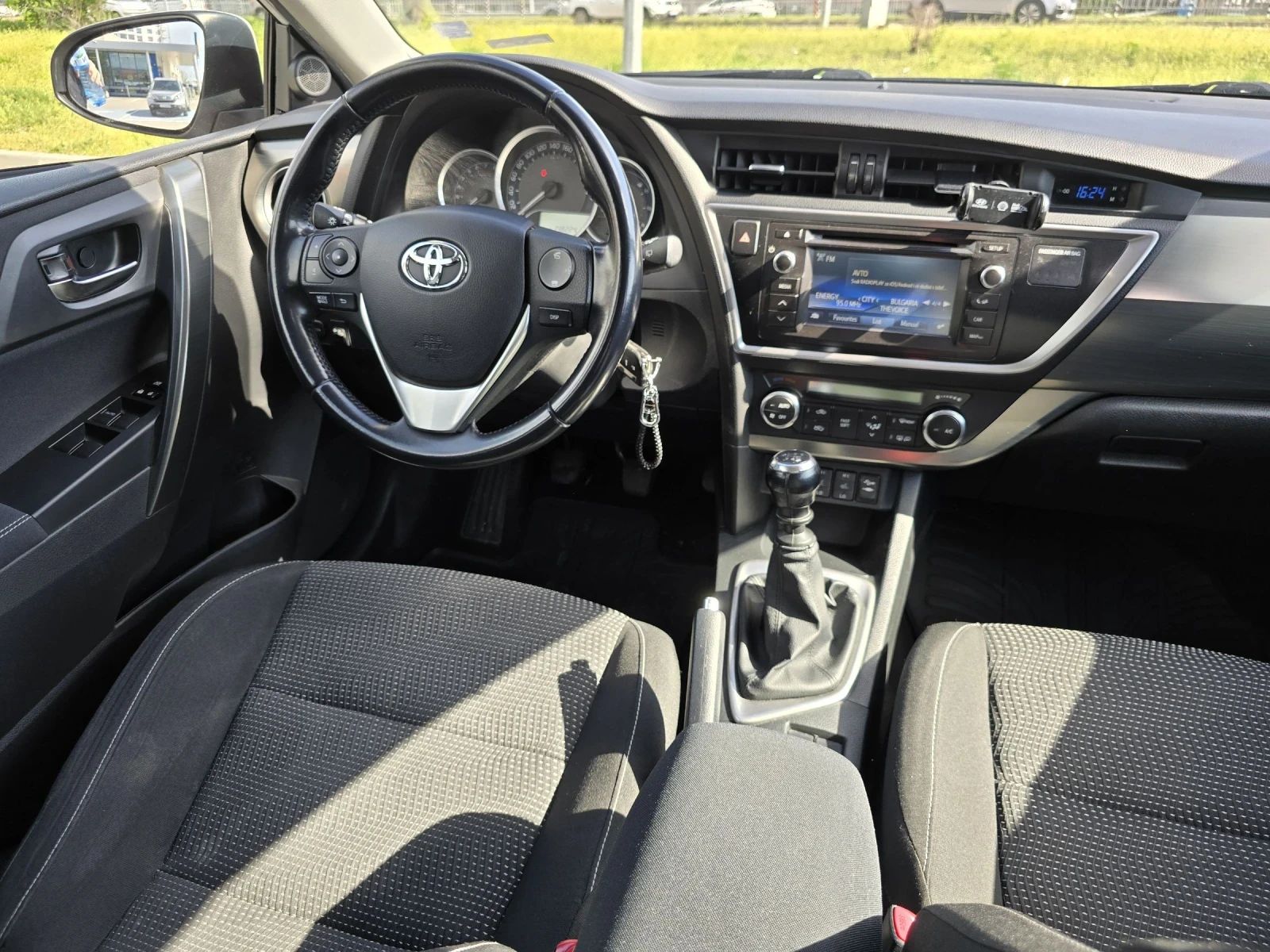 Toyota Auris ТМ-АУТО - изображение 8