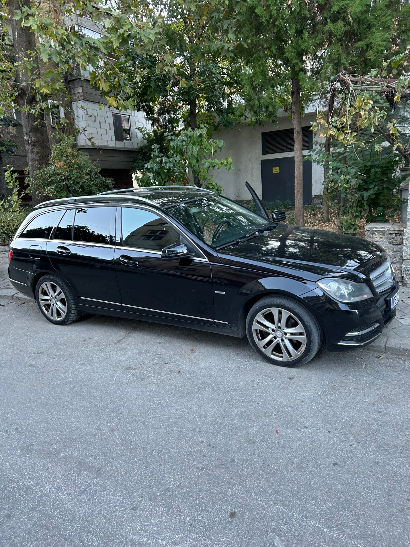 Mercedes-Benz C 200 CDI - изображение 4