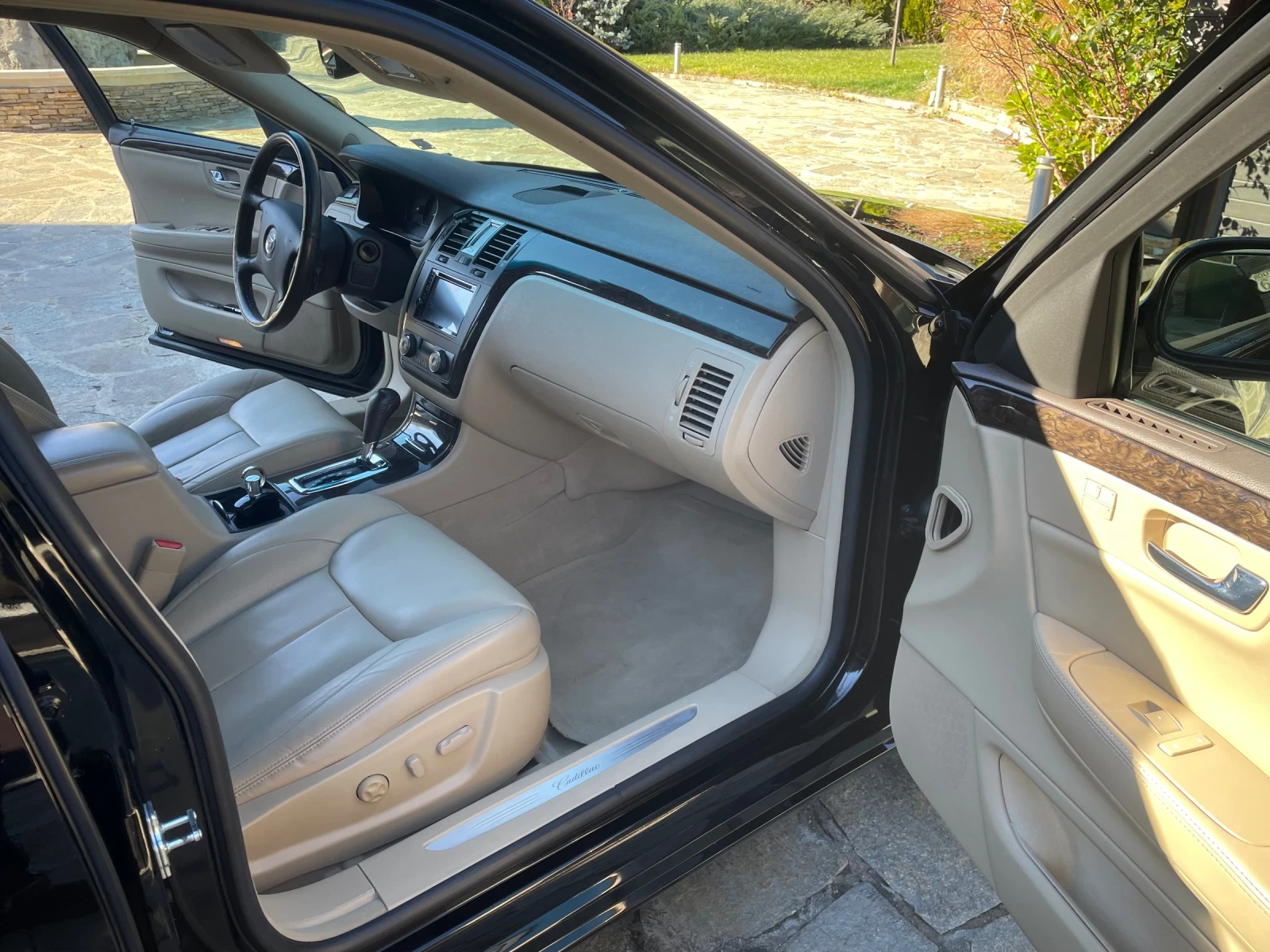 Cadillac DTS | Mobile.bg   11