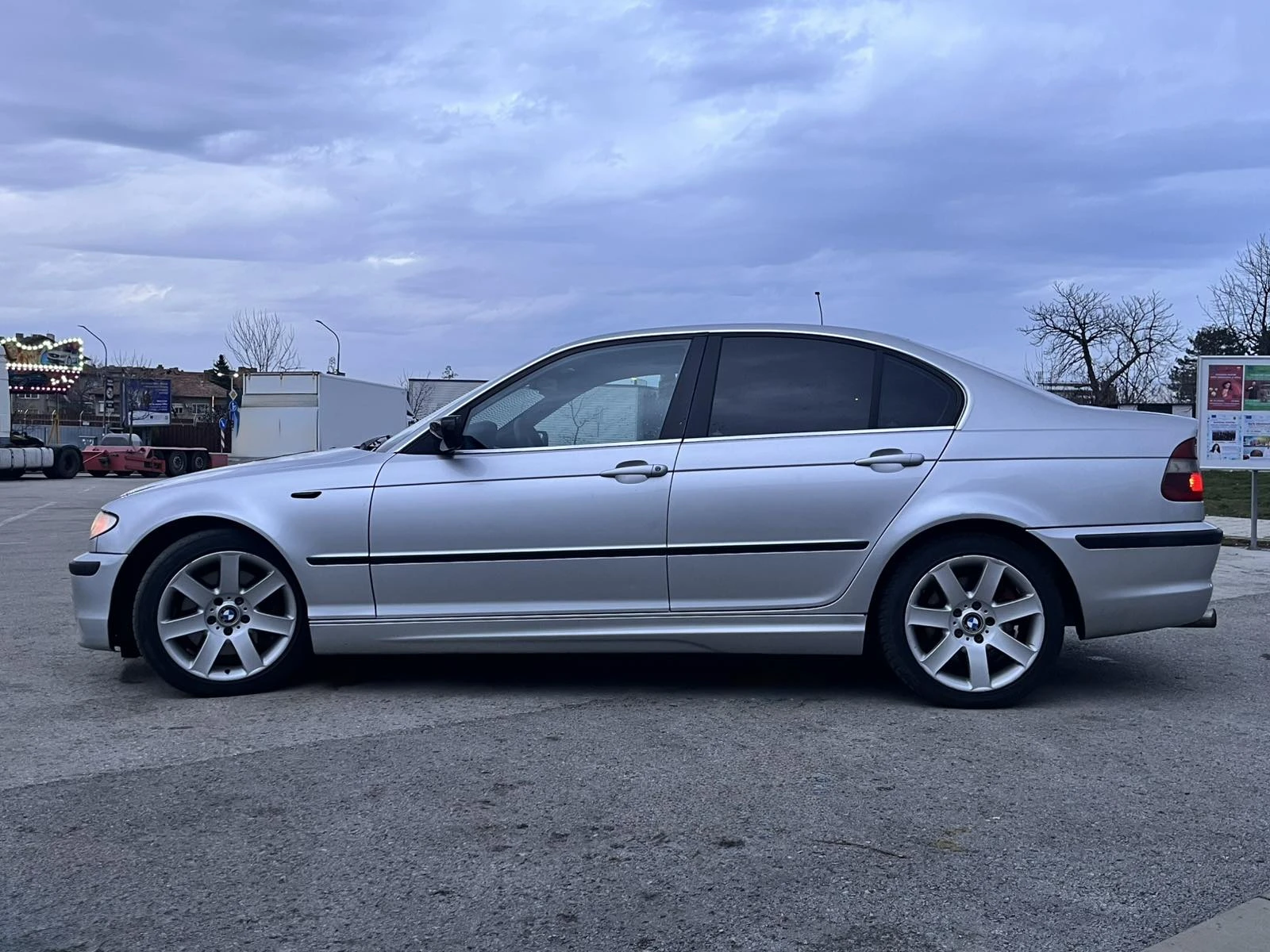 BMW 330 330D 240 - изображение 6