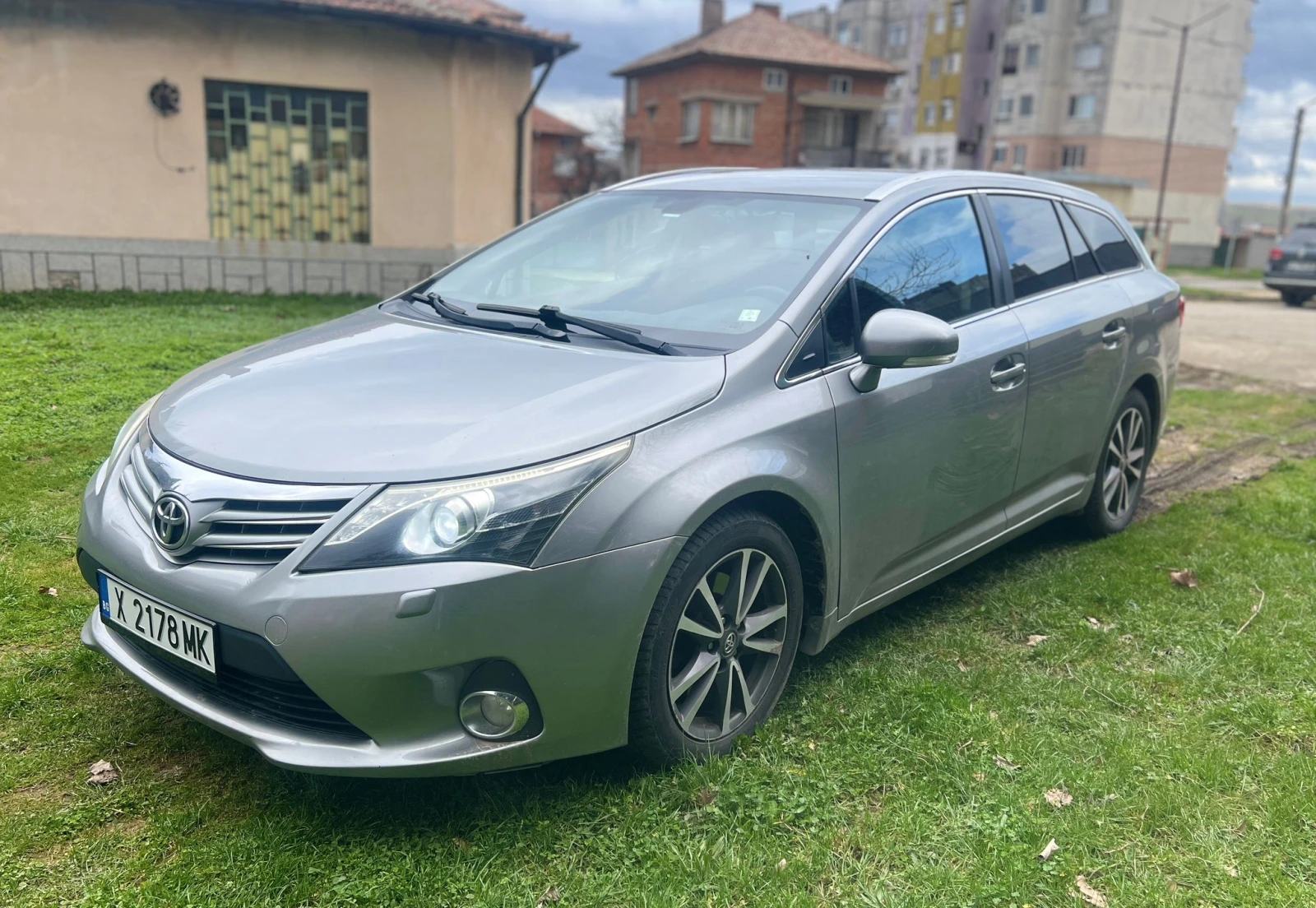 Toyota Avensis 2.2 D4D 150кс, снимка 2 - Автомобили и джипове - 53835738