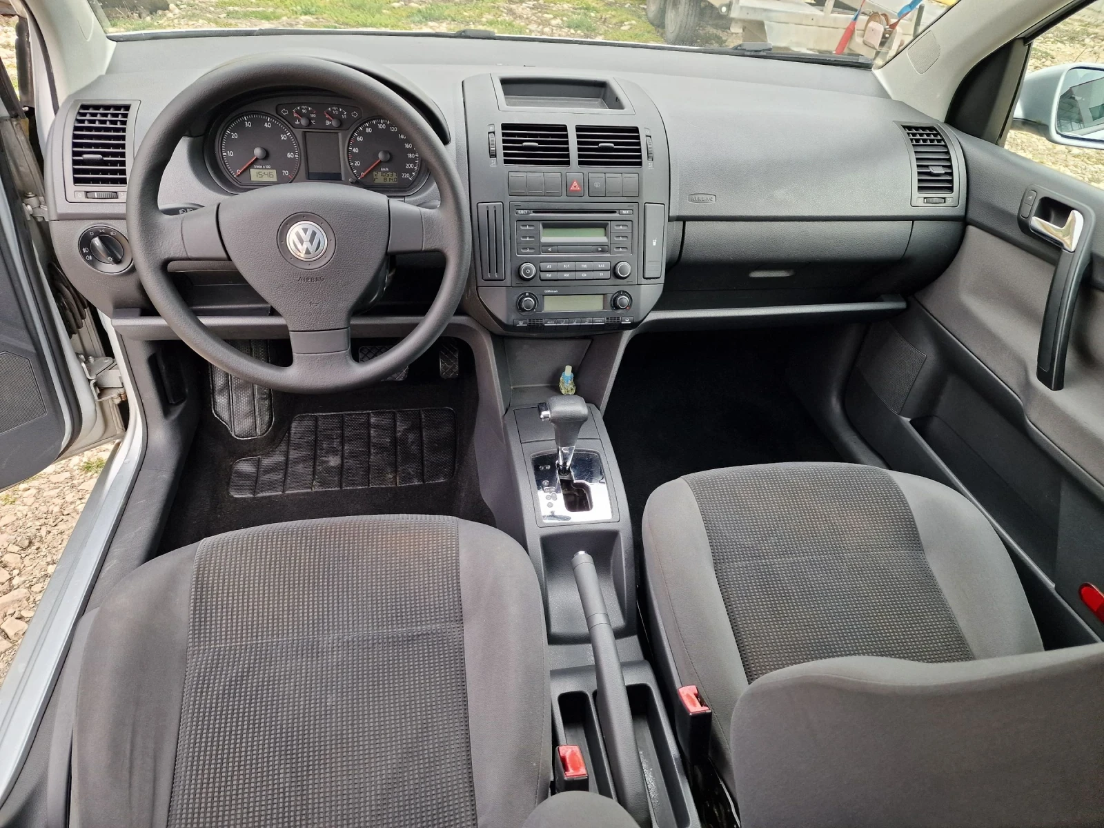 VW Polo 1.4i Automatic , снимка 5 - Автомобили и джипове - 53890821
